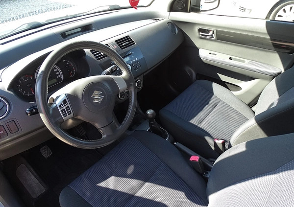 Suzuki Swift cena 17900 przebieg: 186812, rok produkcji 2007 z Kęty małe 529